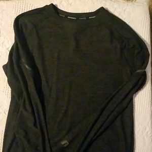 Russell dri-power boys large 10/12 long sleeve shirt